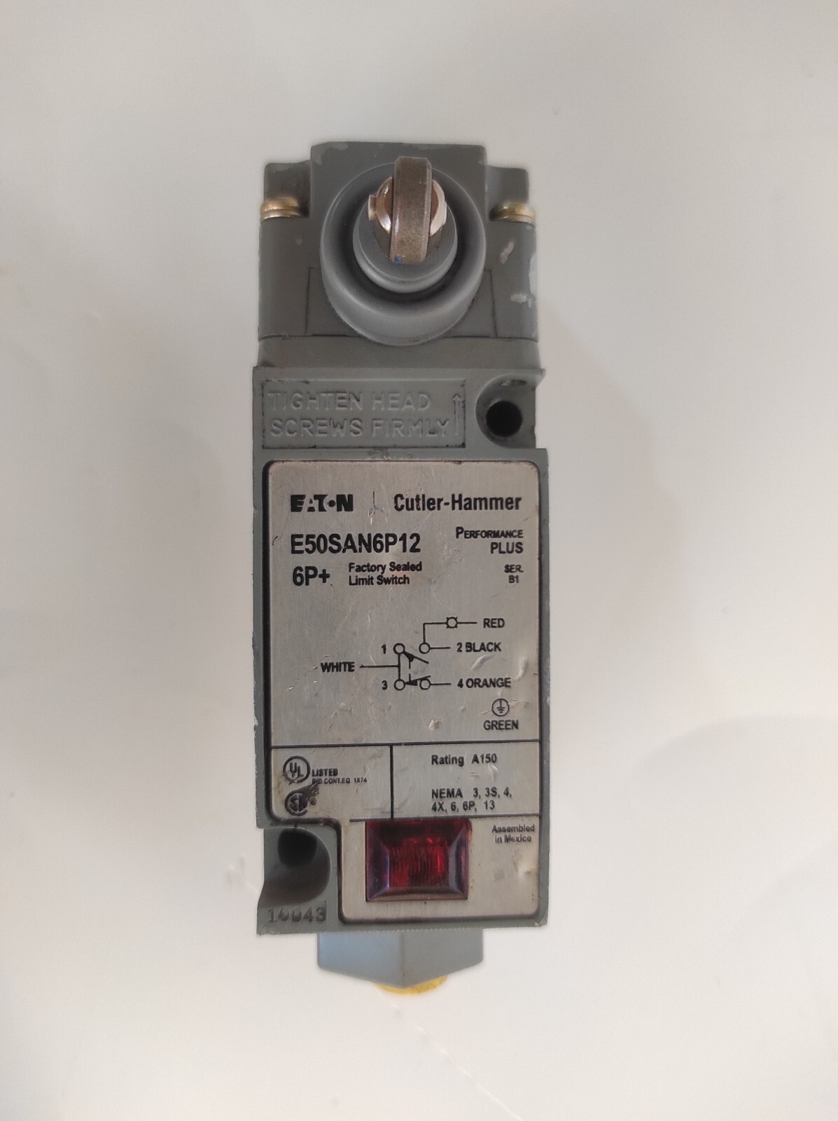 Cutler Hammer e50sa6p12 / E50SA6P12 Limit Switch